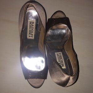 badgley mischka open toe heels